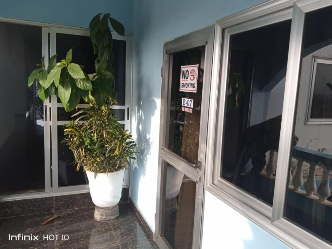 Janman Elizz Guest House מראה חיצוני תמונה