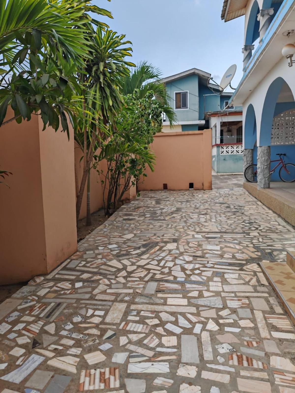 Janman Elizz Guest House מראה חיצוני תמונה