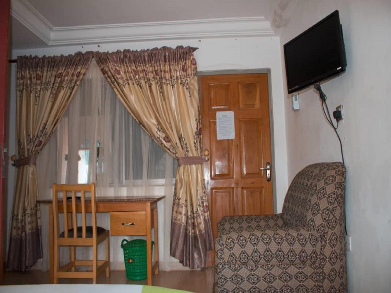 Janman Elizz Guest House מראה חיצוני תמונה